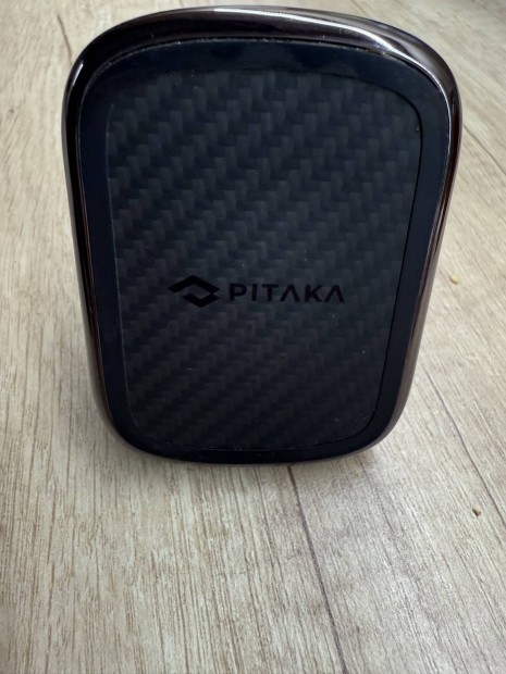 Pitaka Magez Mount auts telefontart