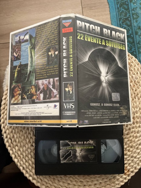 Pitch black 22 vente sttsg vhs