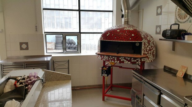 Pizz�s kis konyha kiad� 11ker csurg�i ut