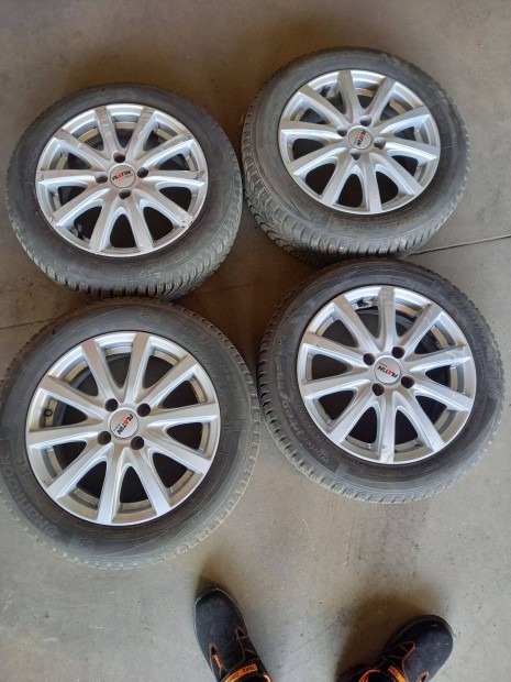 Platin 6x15 4x100 Smart alufelni szenzorokkal. Cxx