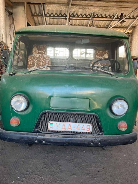 Plats uaz, alkatrszekkel elad