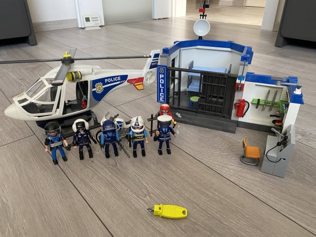 Playmobil City Action 70568 Rendrsg,  6874 Rendrsgi helikopter