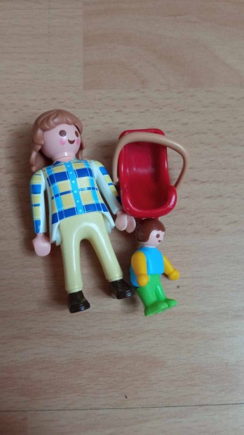 Playmobil anya + gyerek + hordoz 500 Ft