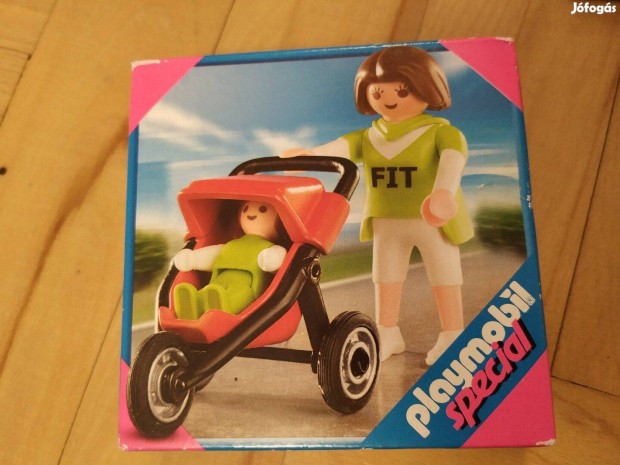 Playmobil anya babakocsival j bontatlan