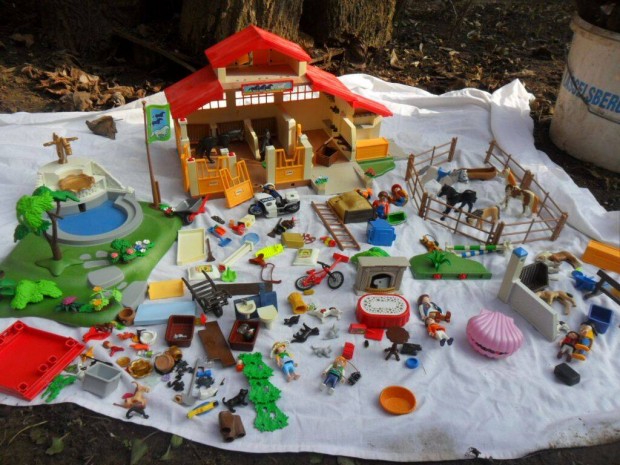 Playmobil farm sok sok figurval