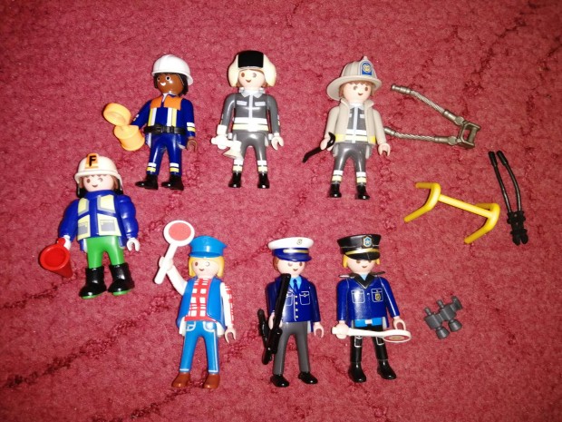 Playmobil figurk, rendrk, tzoltk. 