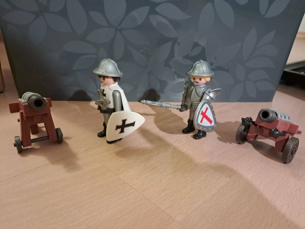 Playmobil keresztes lovagok gykkal