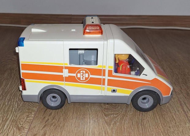 Playmobil mentaut emberekkel