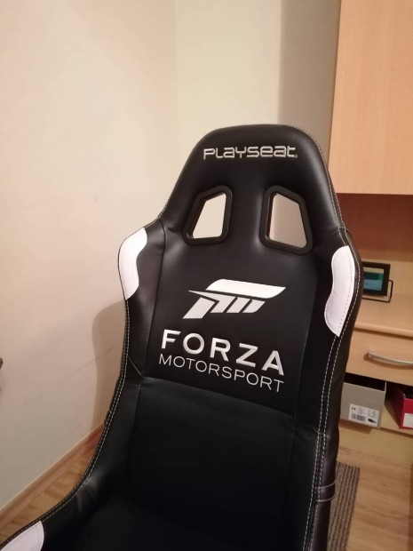 Playseat G29 kormnnyal sebessgvltval