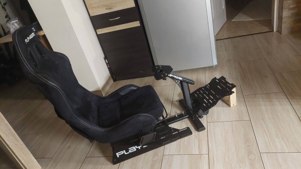 Playseat kivl llapotban,extrkkal elad!