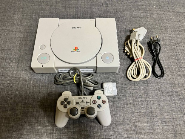 Playstation 1 PS1 PS One konzol tartozékaival