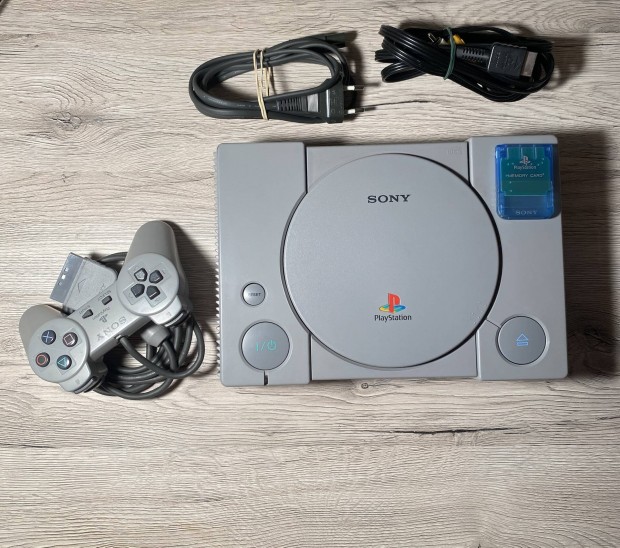 Playstation 1 konzol