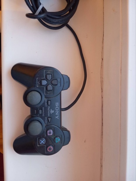 Playstation 2 kontroller