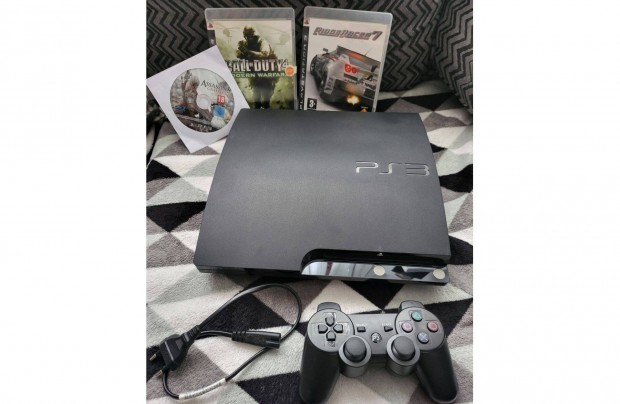 Playstation 3 Slim (1kar, 3 játék)