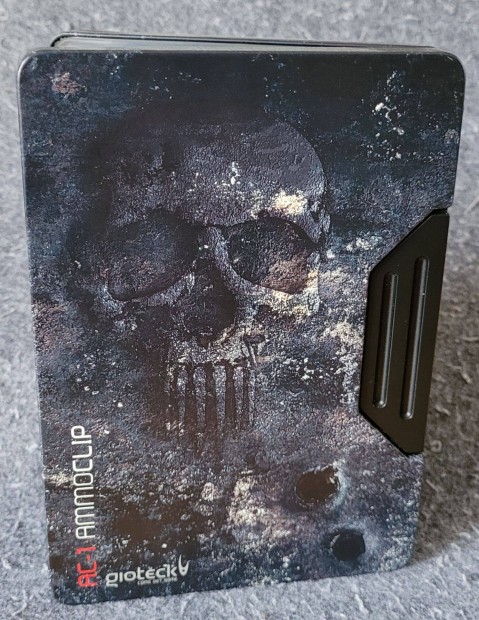 Playstation 3 töltő steelbook-ban
