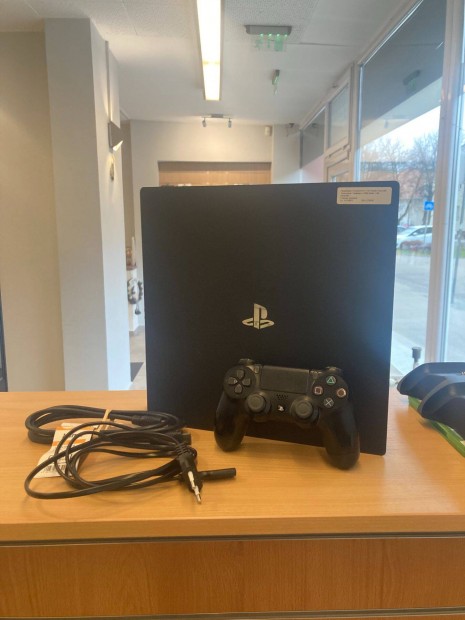 Playstation 4 PS4 Pro 1TB Haznlt