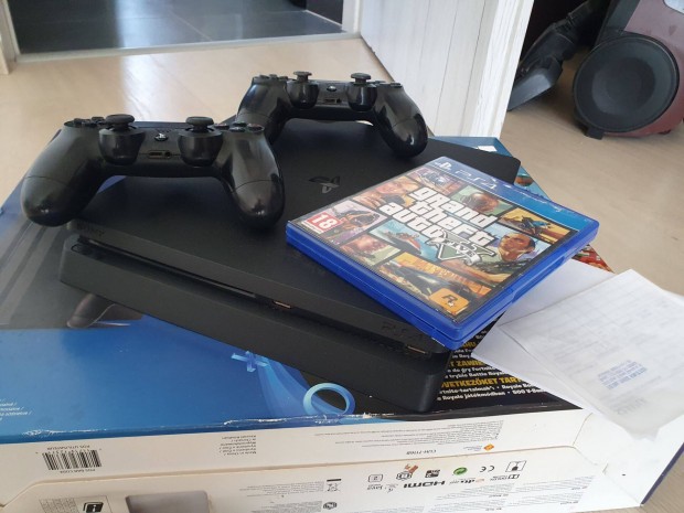 Playstation 4 PS4 + 2 Konzol + GTA V Jtk