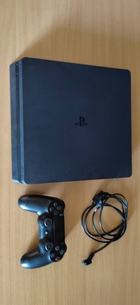 Playstation 4 PS4 slim 1TB + 1 gyri kontroller