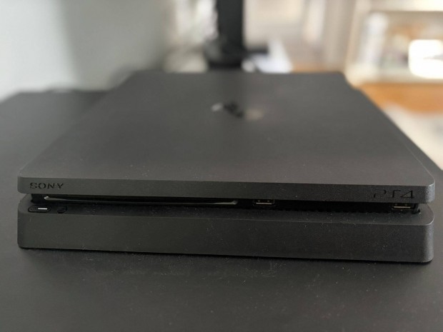 Playstation 4 Slim 11.00 Goldhen - Telepített PS4 játékokkal