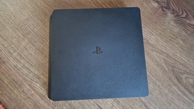 Playstation 4 Slim 500GB 11.00 szoftverrel elad