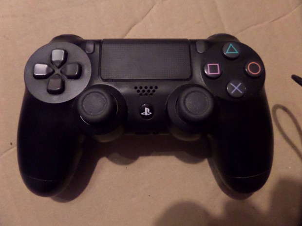 Playstation 4, PS4 Dualshock 4 v2 kontroller,újszerű,Hardverapró 100+