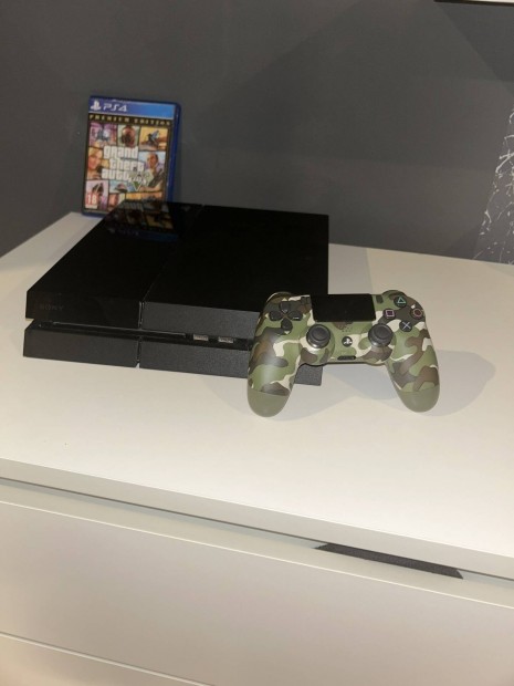 Playstation 4 + GTA 5 premium edition