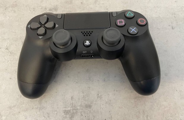 Playstation 4 kontroller fekete Használt