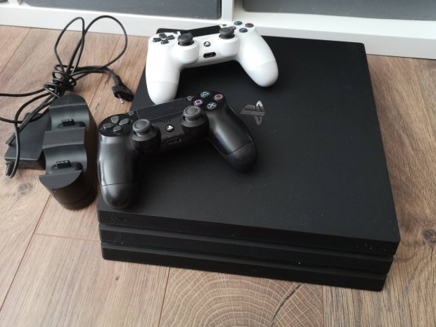 Playstation 4 pro konzol
