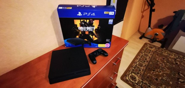 Playstation 4 slim 1TB