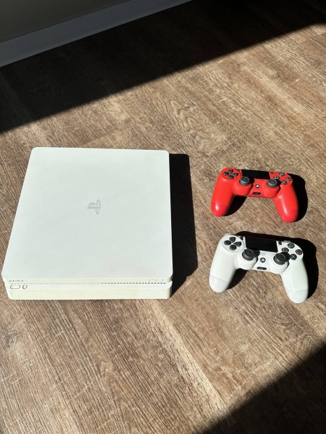 Playstation 4 slim 1Tb