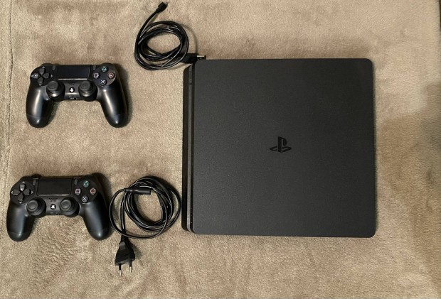 Playstation 4 slim 500 GB. 