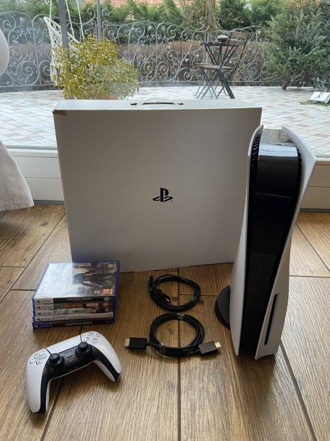 Playstation 5 825GB lemezes + 5 darab jtk