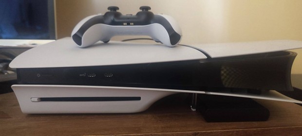 Playstation 5 Slim + 1TB külső memória
