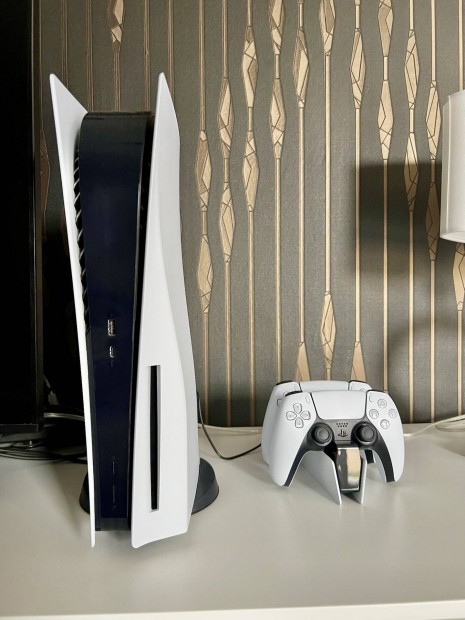 Playstation 5 lemezes + kontroller + töltő