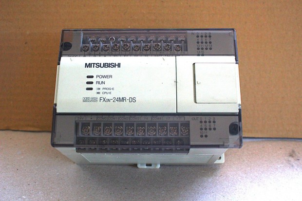 Plc ipari vezérlő Mitsubishi ( 7093 )