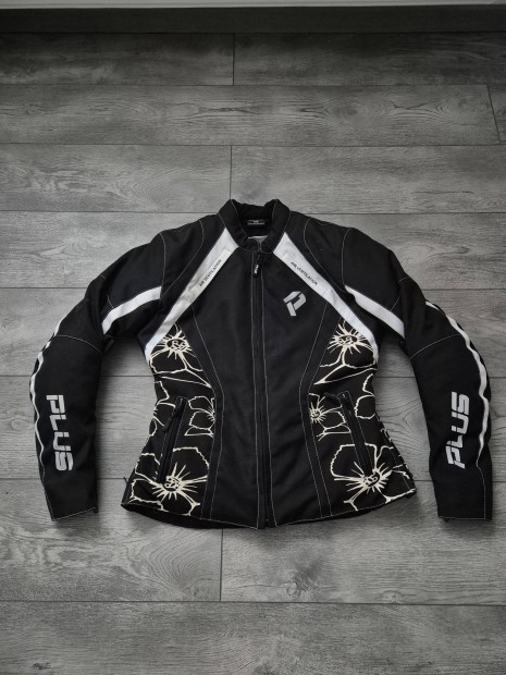 Plus Racing n�i motoros kab�t