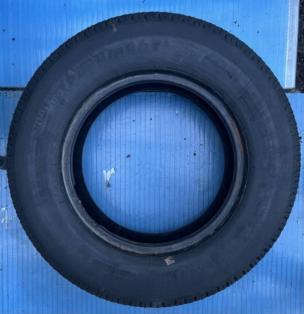 Pneumant 13"-os gumi