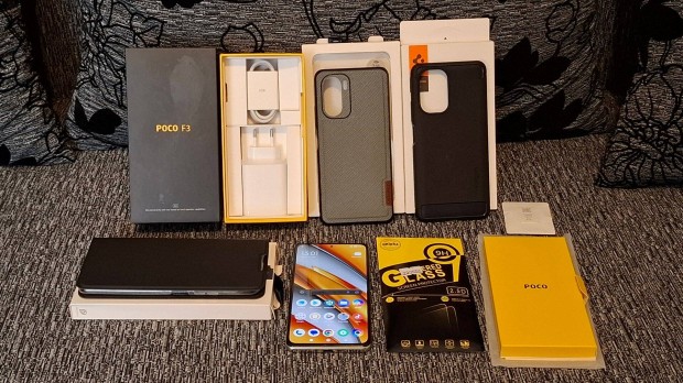 Poco F3 8/256GB kártyafüggetlen mobiltelefon