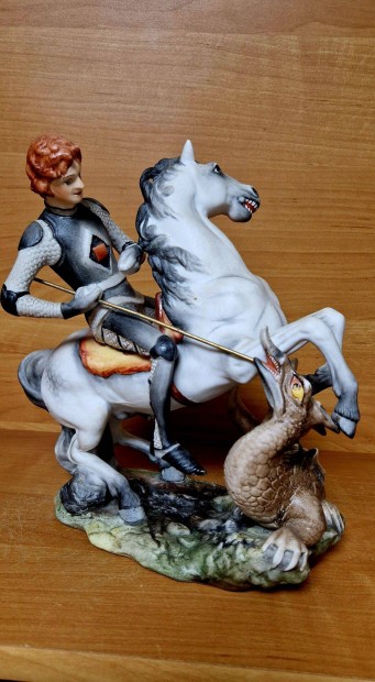 Poema Artistic Porcelain szobor"Szent György"