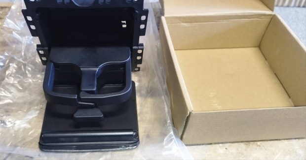 Pohár tartó VW Tiguan 2008-2016, Sharan 2011-2016, Golf p 2012-2014