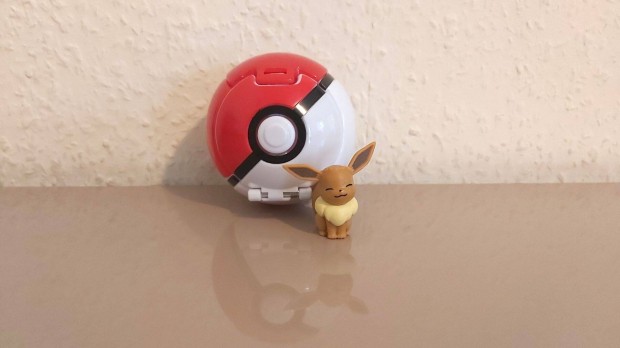 Poklabda Eevee figurval j Pokmon szmlval Pokemon kszleten