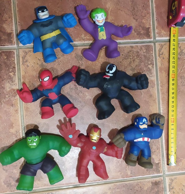 Pkember Vasember Hulk Batman 7db 12cm Goo Jit Zu nyjthat szuperhs