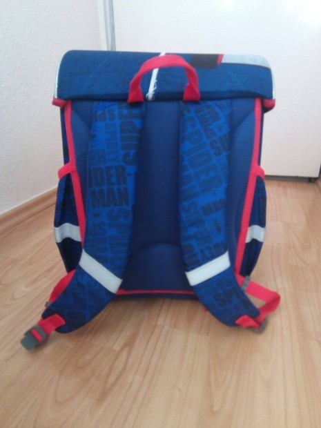 Pkemberes gyerek tska jszer llapotban!!!
