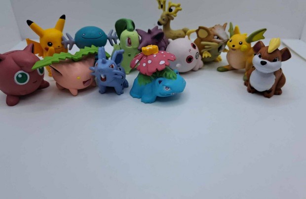 Pokmon 13 darabos figura kszlet