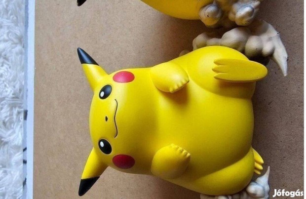 Pokemon Pikhachu figurk 2 db egyben teljesen j 10cm magas