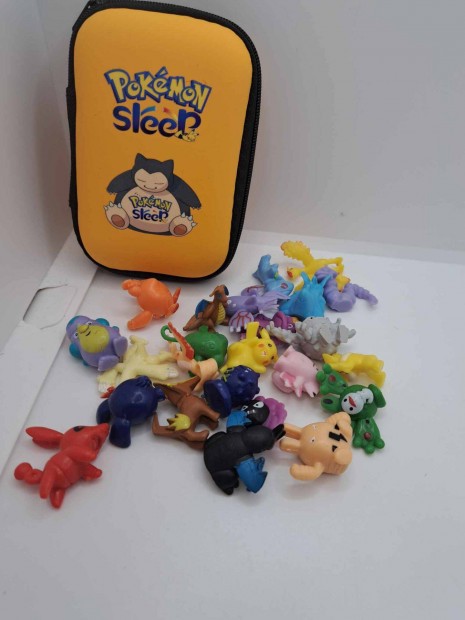 Pokmon tok 24 darab mini figurval