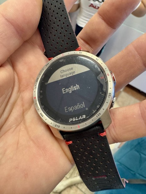 Polar Grit X Pro Titan okos óra