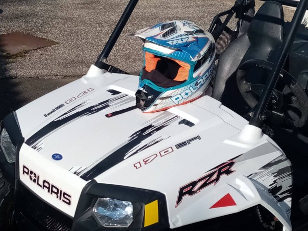 Polaris fly racing 2024 cross buk�sisak �j �llapotban S m�retben elad�
