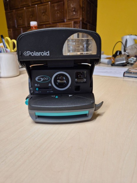 Polaroid 600 elad