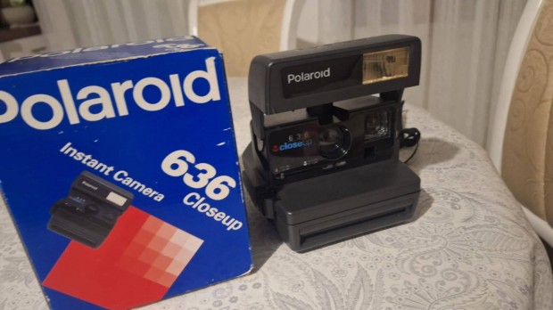 Polaroid 636 closeup